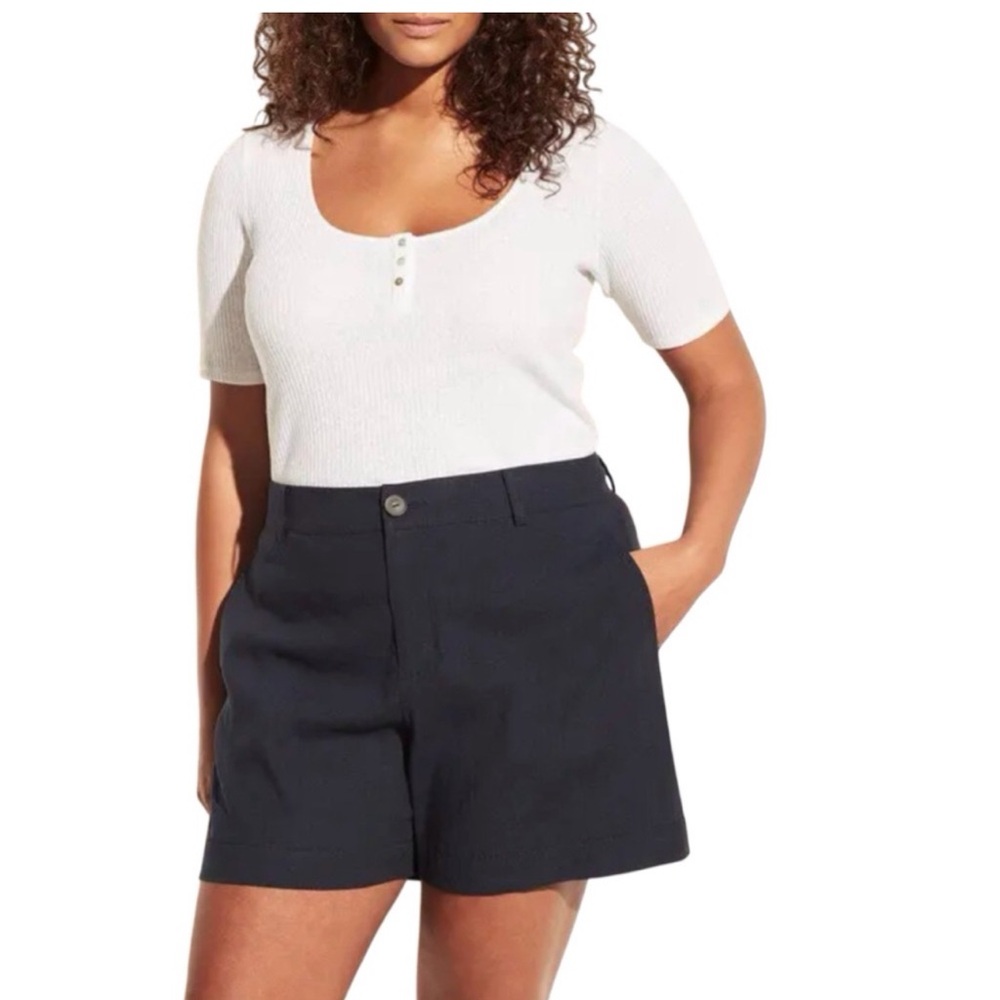 Vince Navy Tailored High-Rise Shorts
